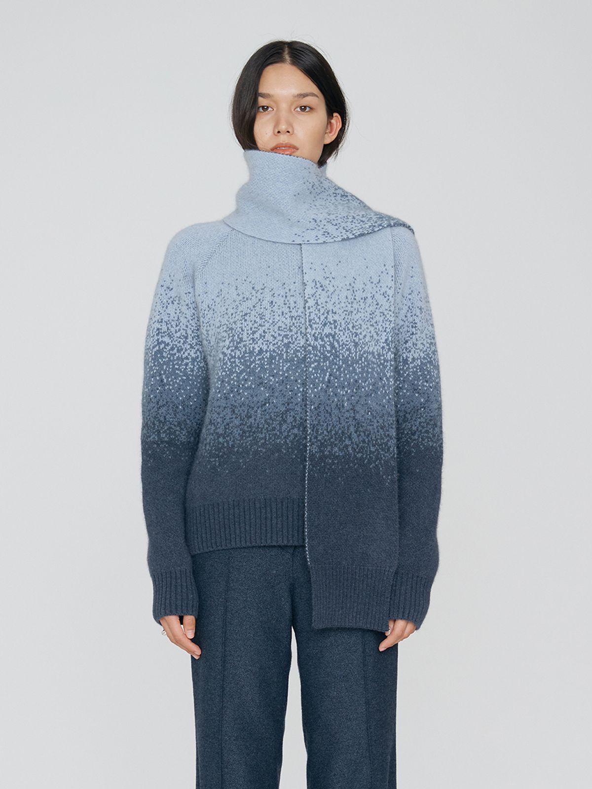 렘플레이스먼트(REMPLACEMENT) GRADATION JACQUARD MUFFLER - INDIGO DENIM
