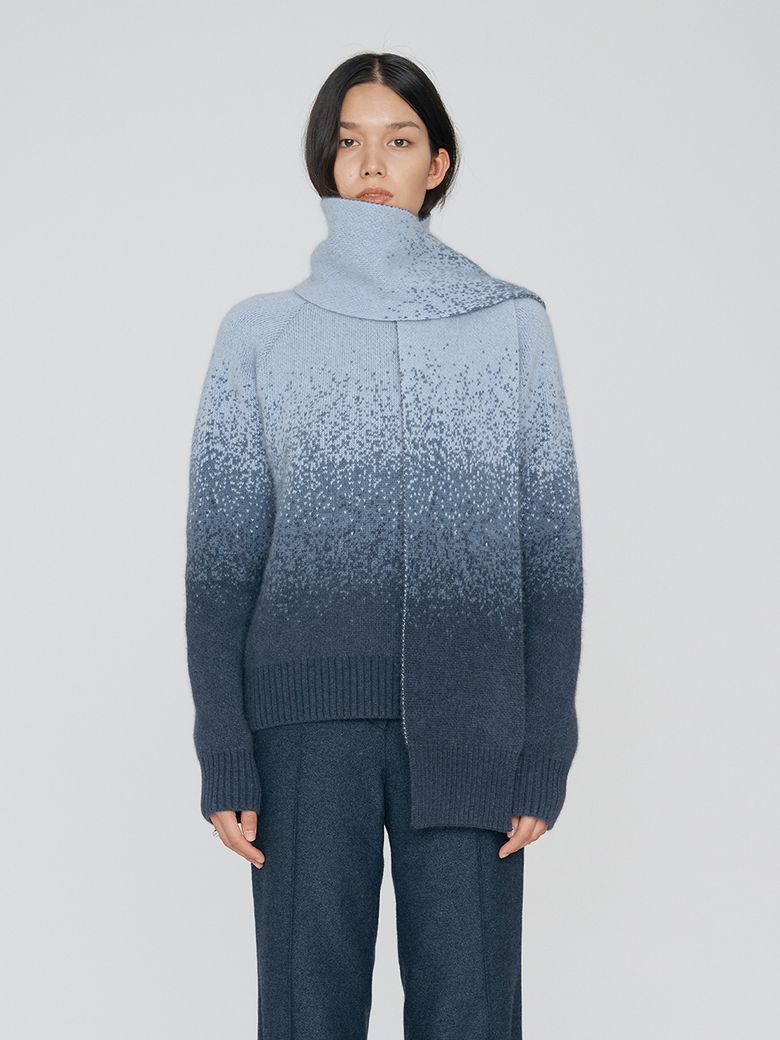 GRADATION JACQUARD MUFFLER - INDIGO DENIM