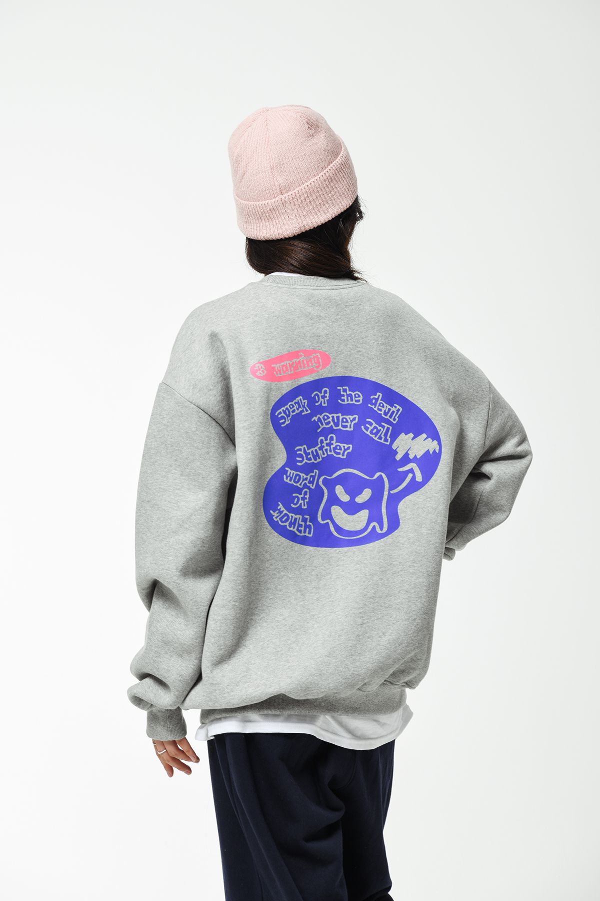 스터퍼(STUFFER) Stuffer Spreak of the devil Sweatshirts