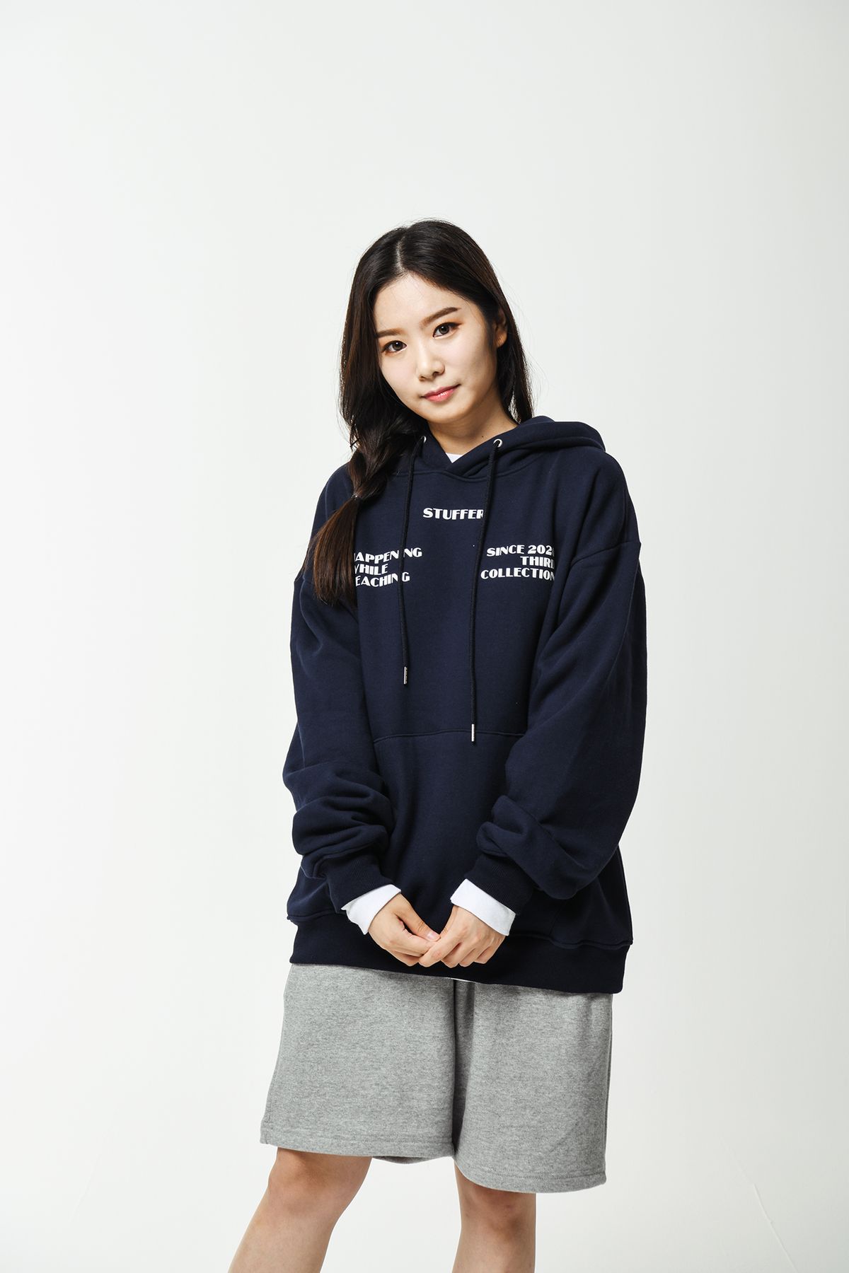 스터퍼(STUFFER) reflect logo Hoodie