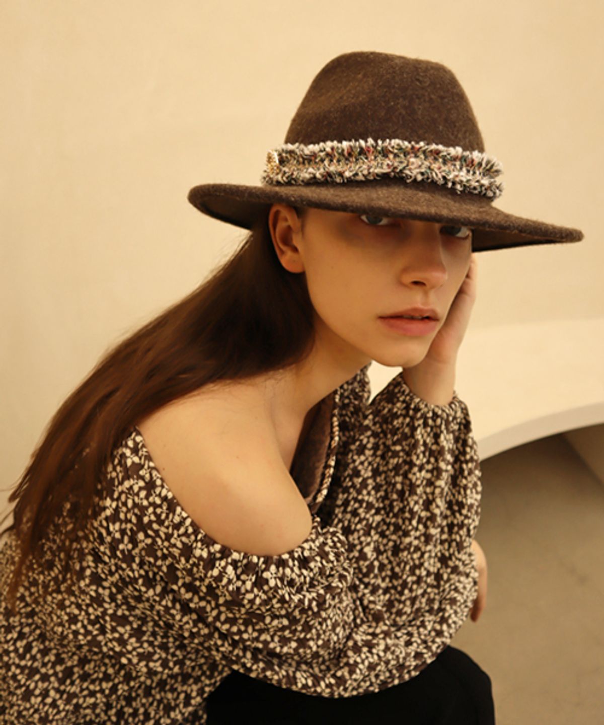 데미지니모닉(DAMAGE MNEMONIC) 울100 브라운 페도라_Wool100 Brown Fedora