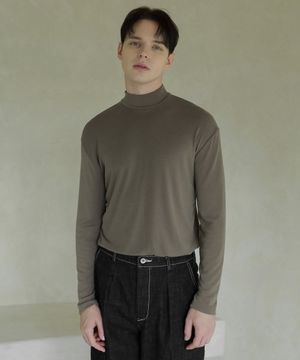 하프 폴라 니트 티셔츠 모카