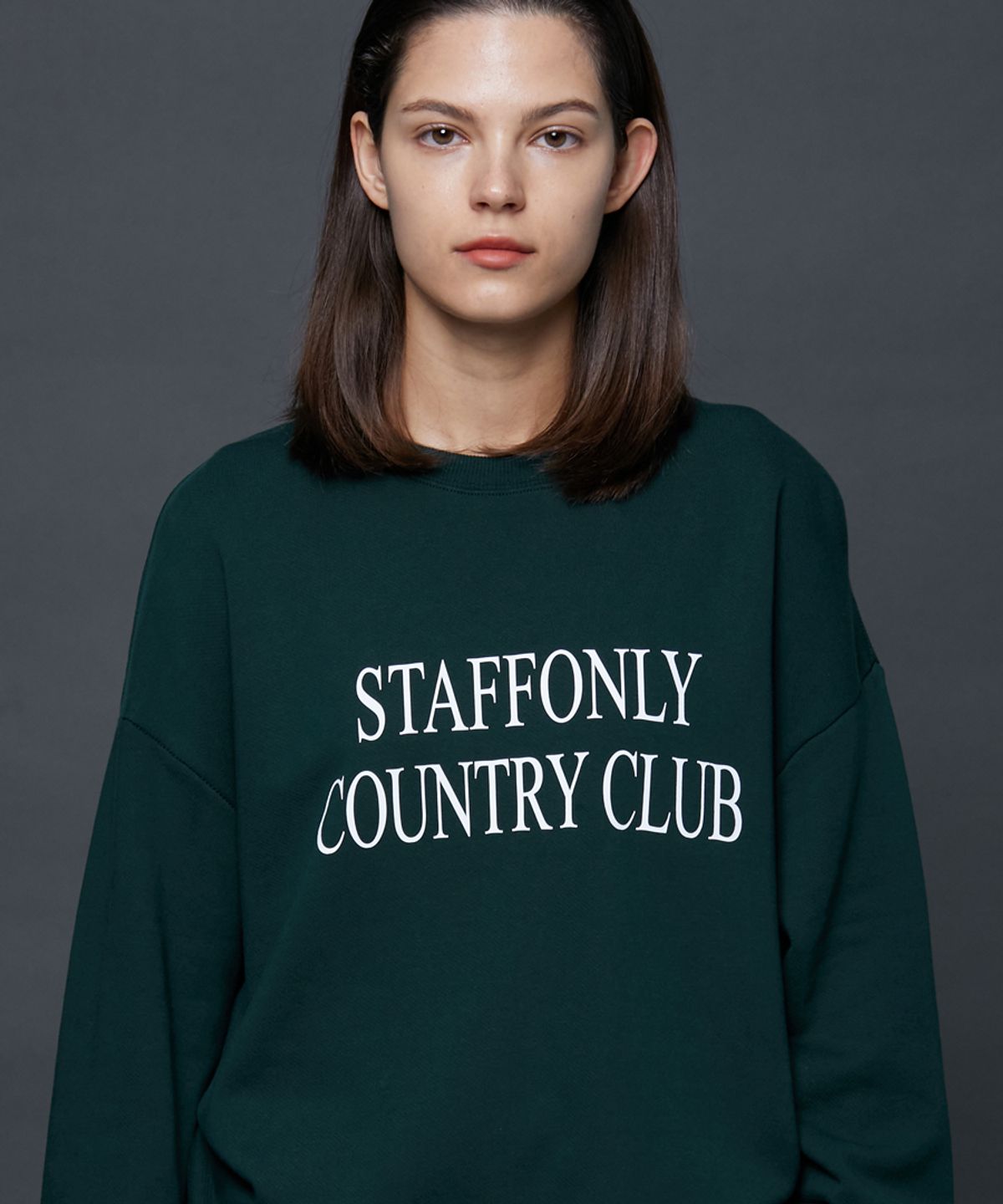 스텝온리(STAFFONLY) STAFFONLY COUNTRY CLUB SWEATSHIRTS (GREEN)