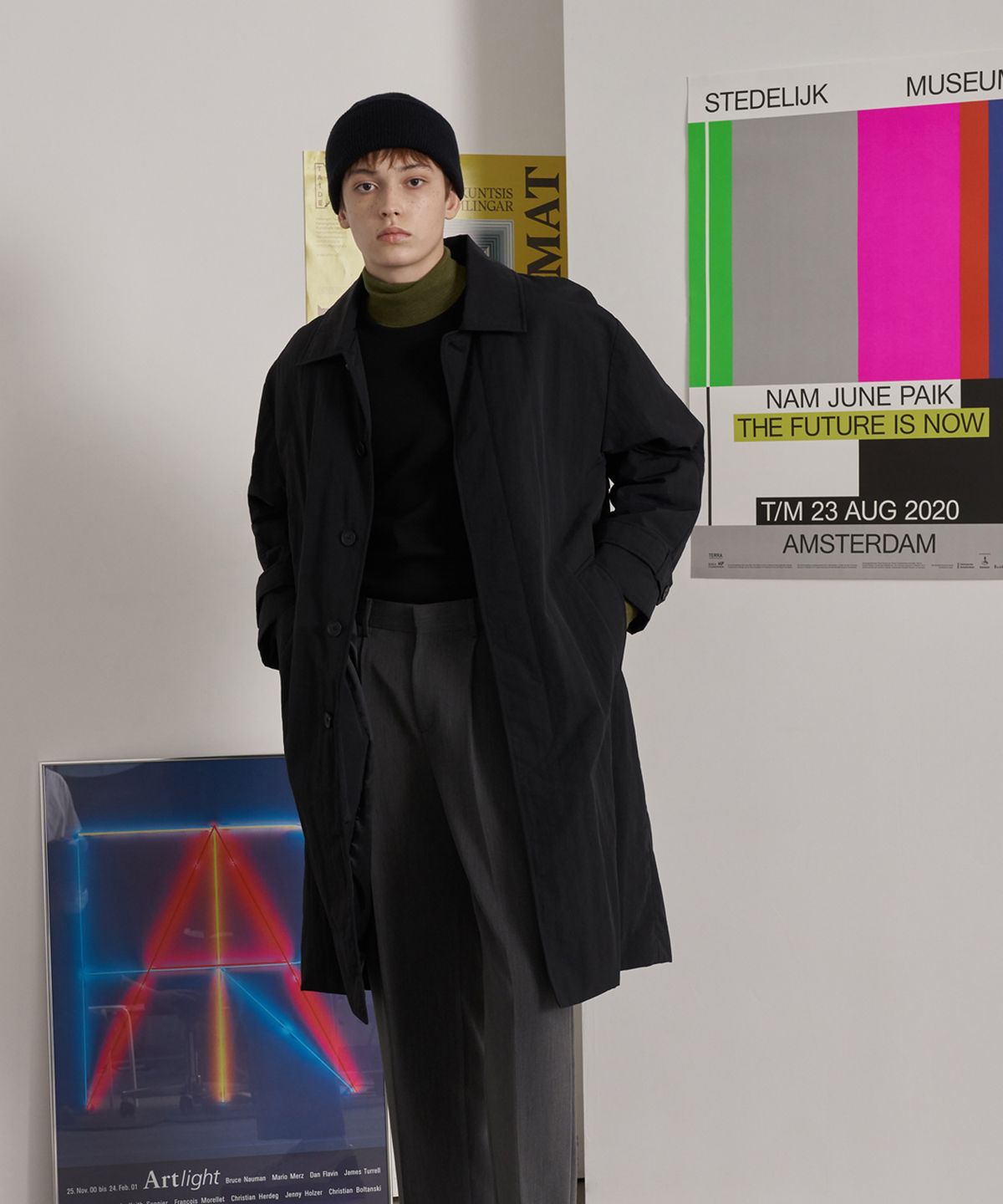 더블유엠씨(WMC) 에센셜 히트업 코트_BLACK