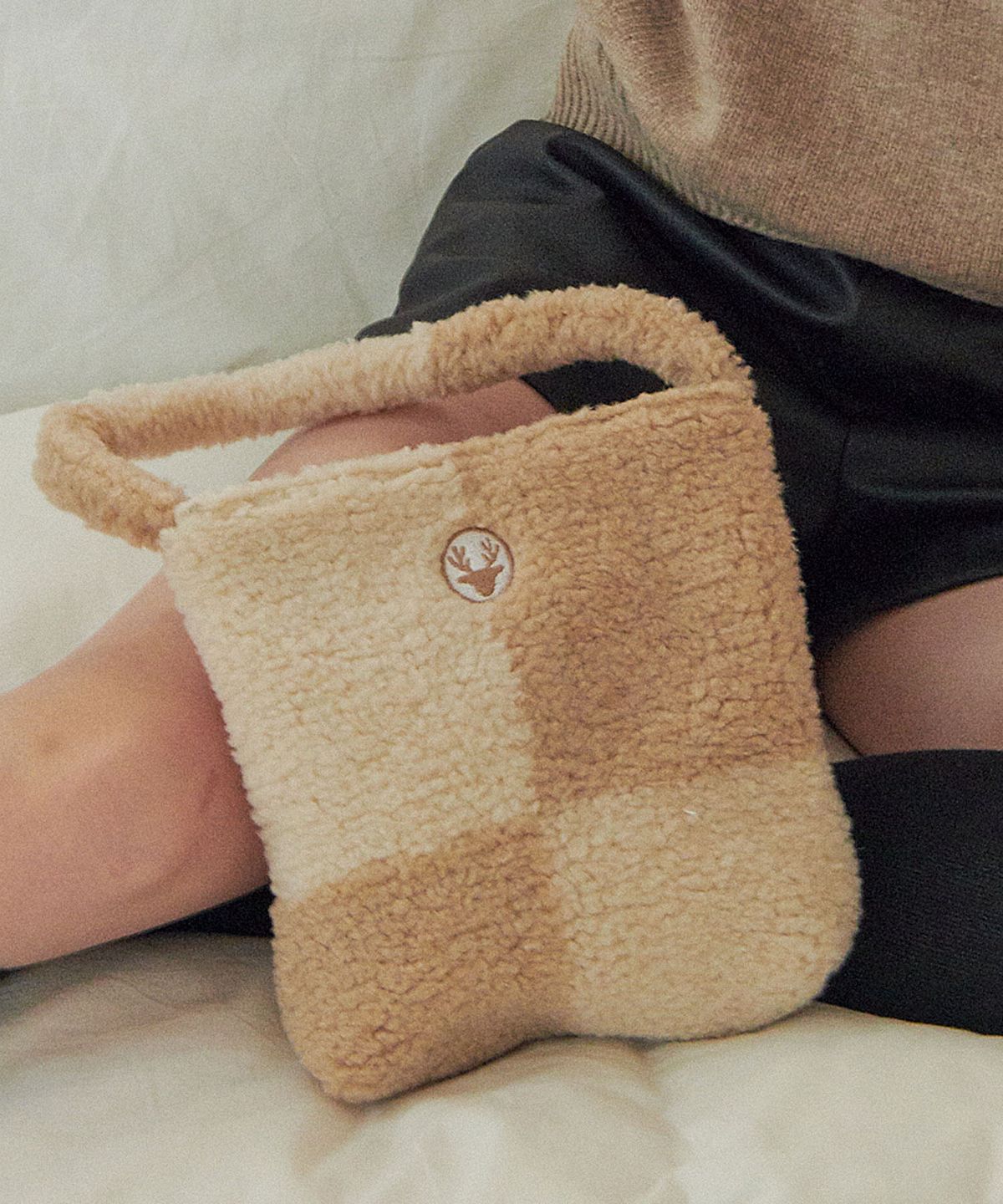 디어마이디어(DEARMYDEER) Checkerboard fur bag_beige