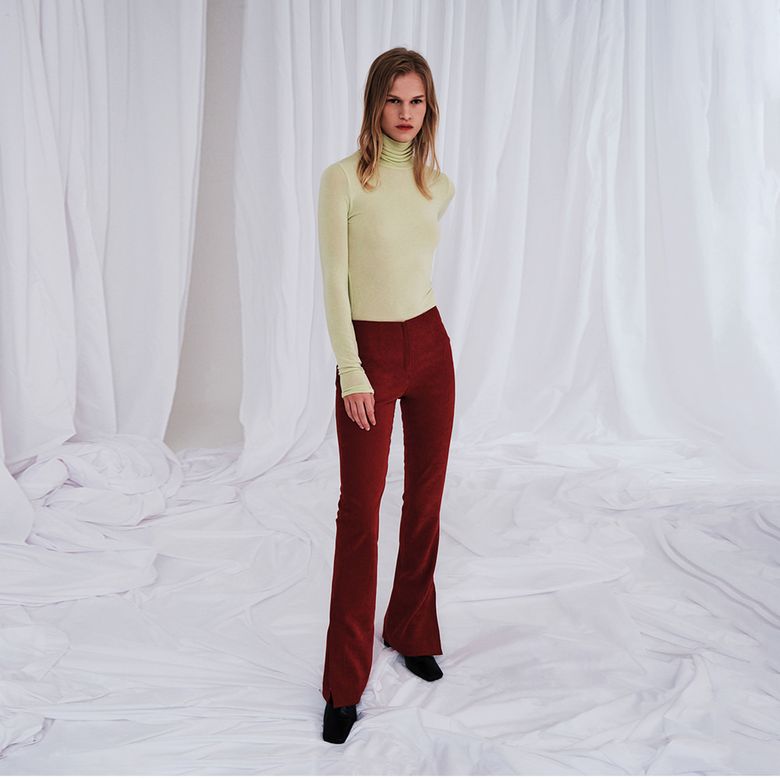 SLIT SLIM SLACKS RED