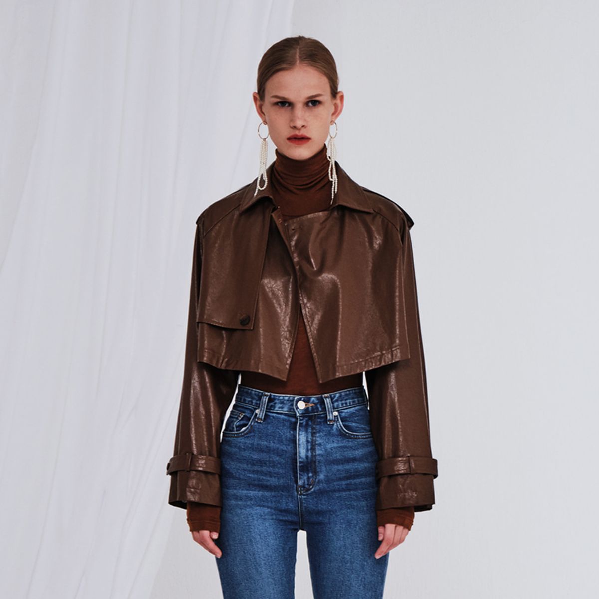 메이크어토스트(MAKE A TOAST) CROP VEGAN LEATHER JACKET BROWN