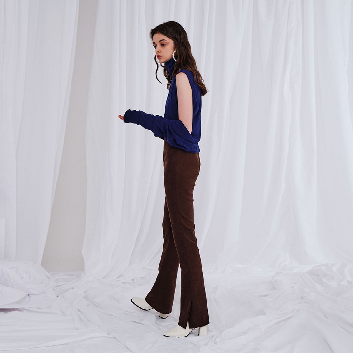 메이크어토스트(MAKE A TOAST) SLIT SLIM SLACKS BROWN