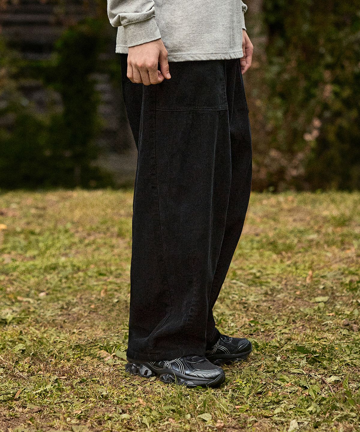 미니멀프로젝트(MINIMALPROJECT) 퍼티그 벌룬 코듀로이 팬츠 MPT110 [BLACK]