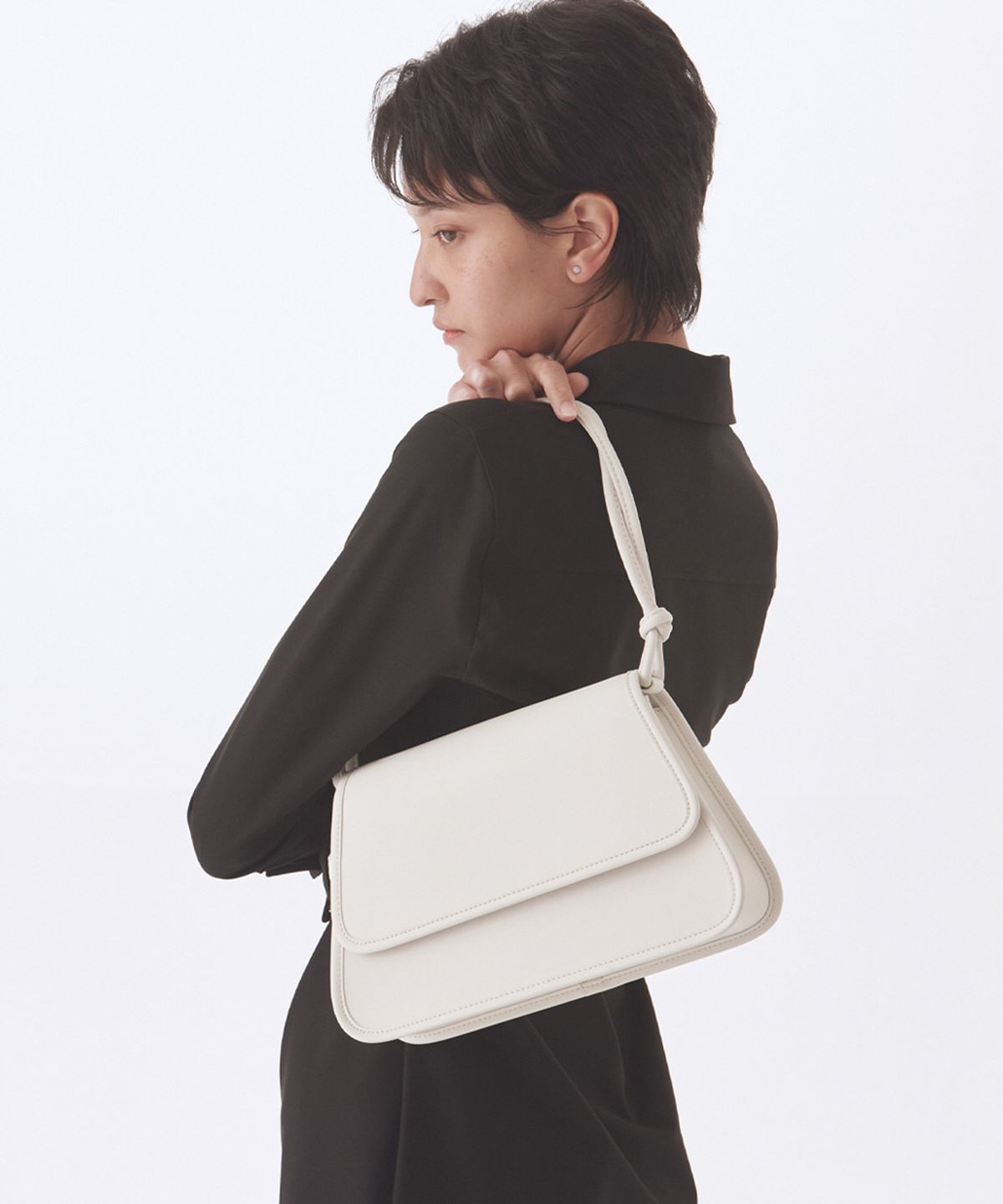 메종246(MAISON246) KOE BAG-OFF WHITE