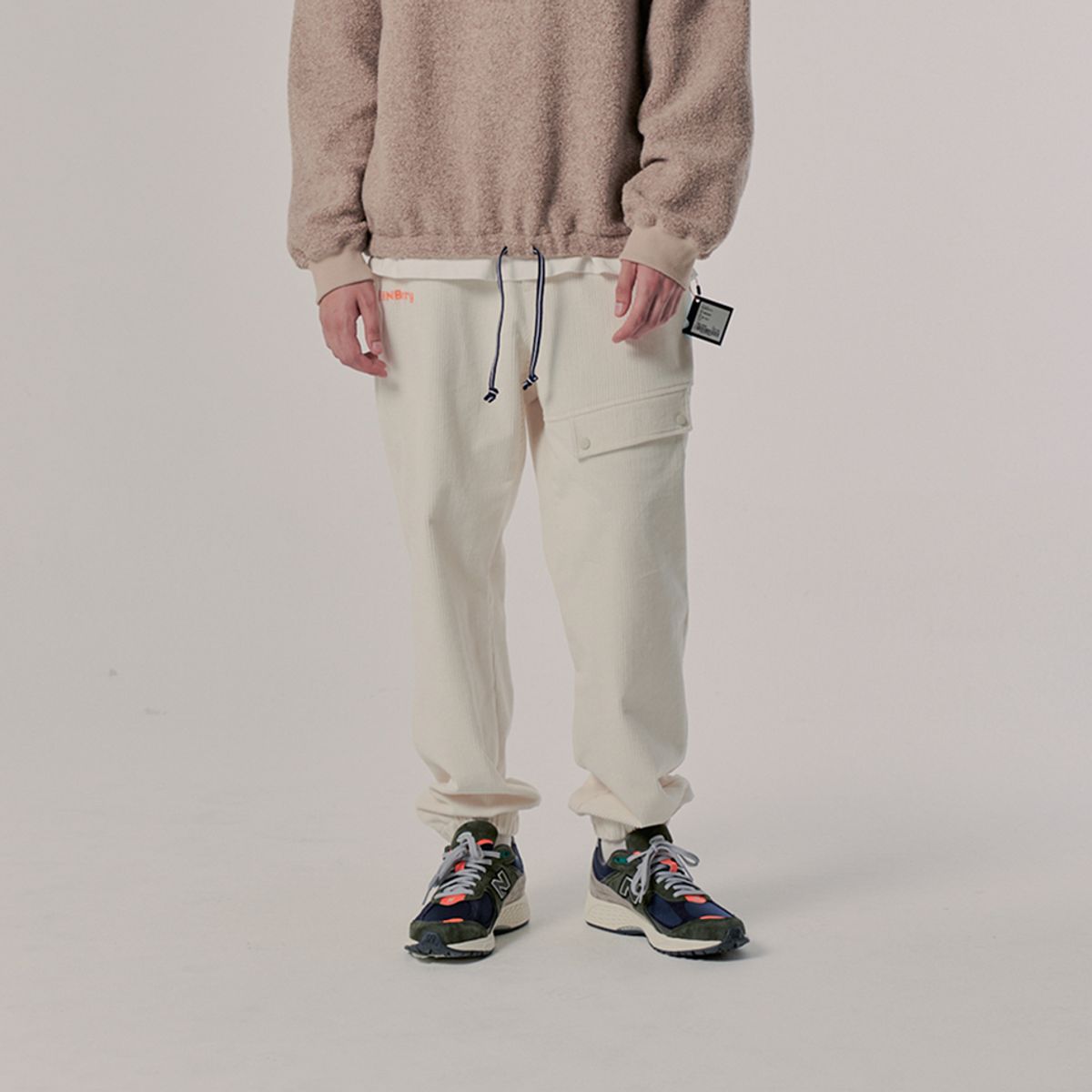 브라이언베리(BRIAN BERRY) BERRY CORDUROY PANTS_OFF WHITE