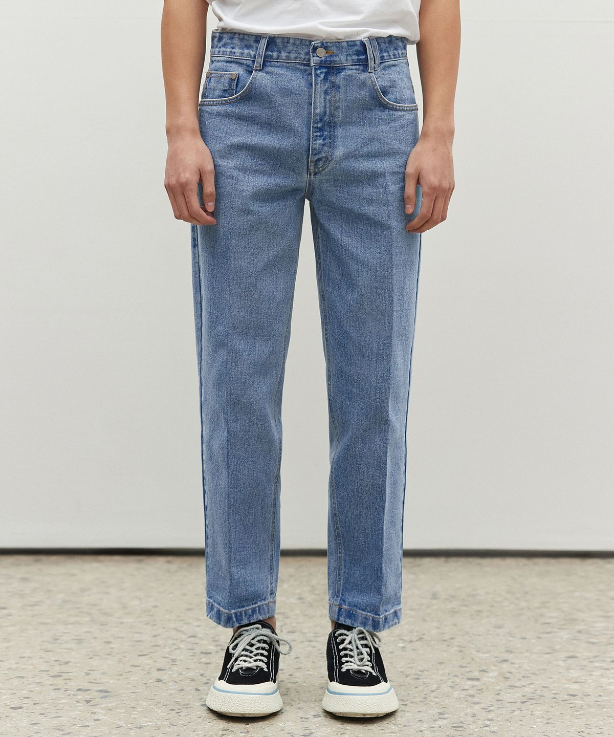데케트(DECET) Dawn Cropped Tapered Jeans DCPT001LightBlue