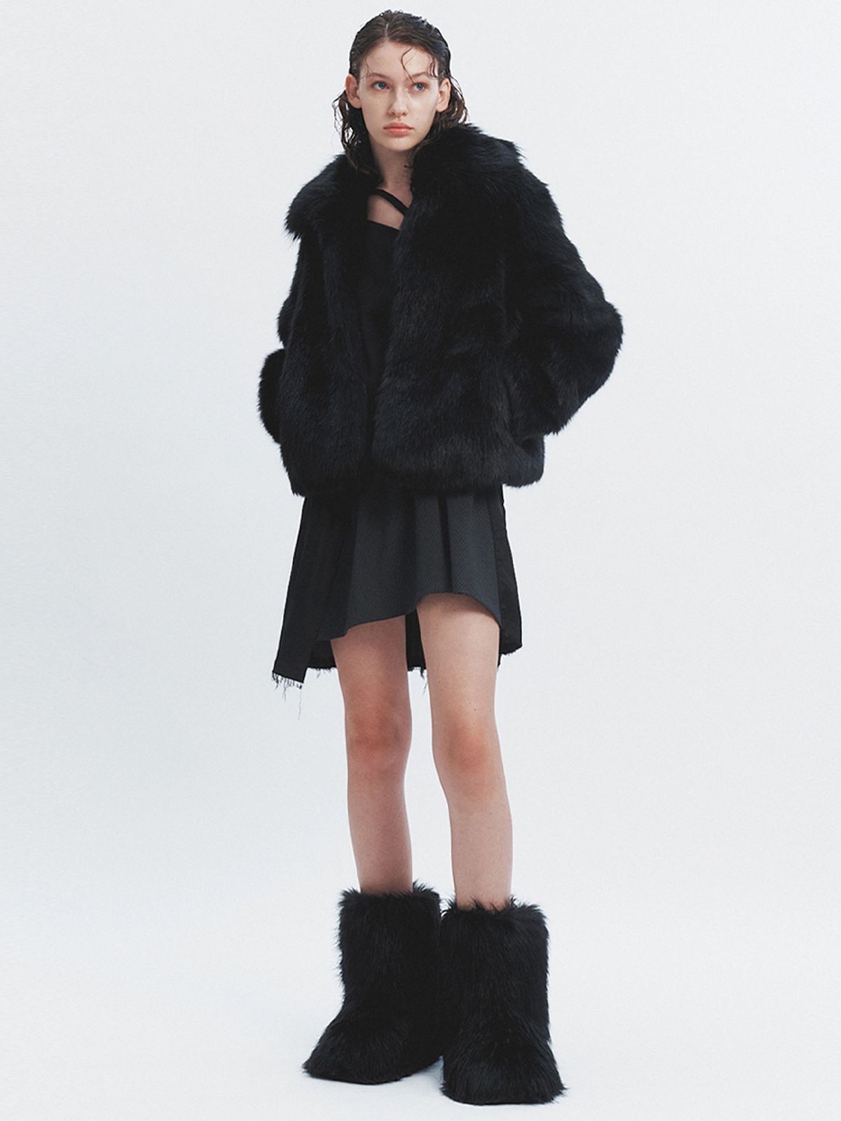 해브레스(HAVELESS) HAILEE FAUX FUR JACKET BLACK