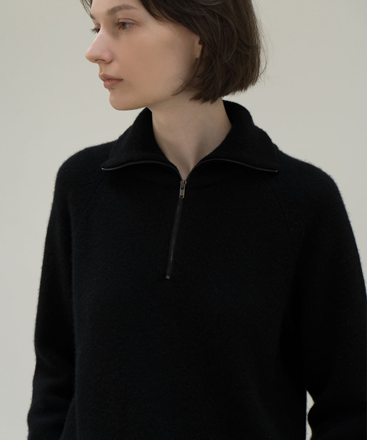 르바(LEVAR) Half Zip-up Cashmere Knit (Black)