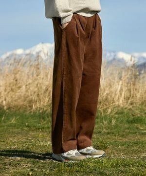 코듀로이 투 턱 와이드 팬츠 브라운 FPT402