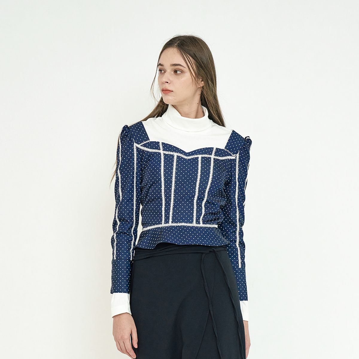누댓(NUDAT) elly dot race square neck blouse 2color