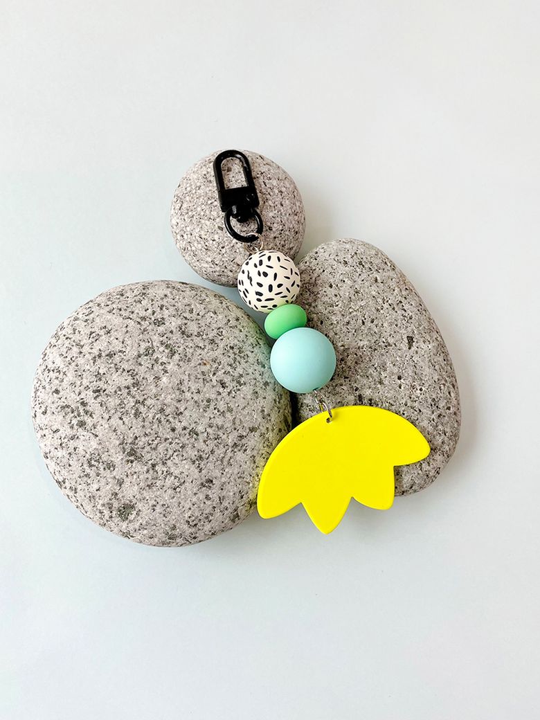 YE LOTUS BALL KEY RING