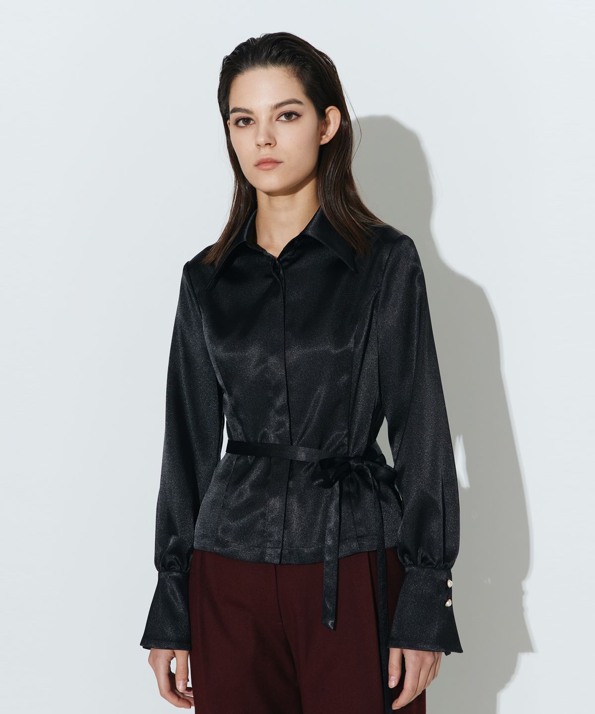 채뉴욕(CHAENEWYORK) Silky Satin Fitted Shirts [Black]