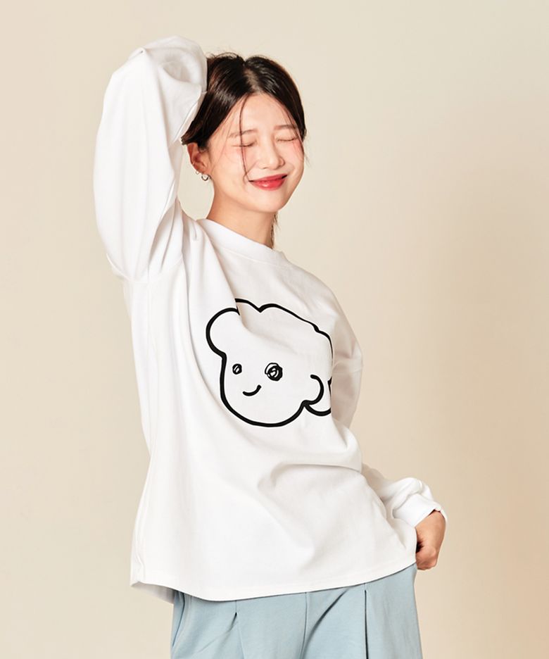 줄리앙 프린팅 롱슬리브 [화이트]
