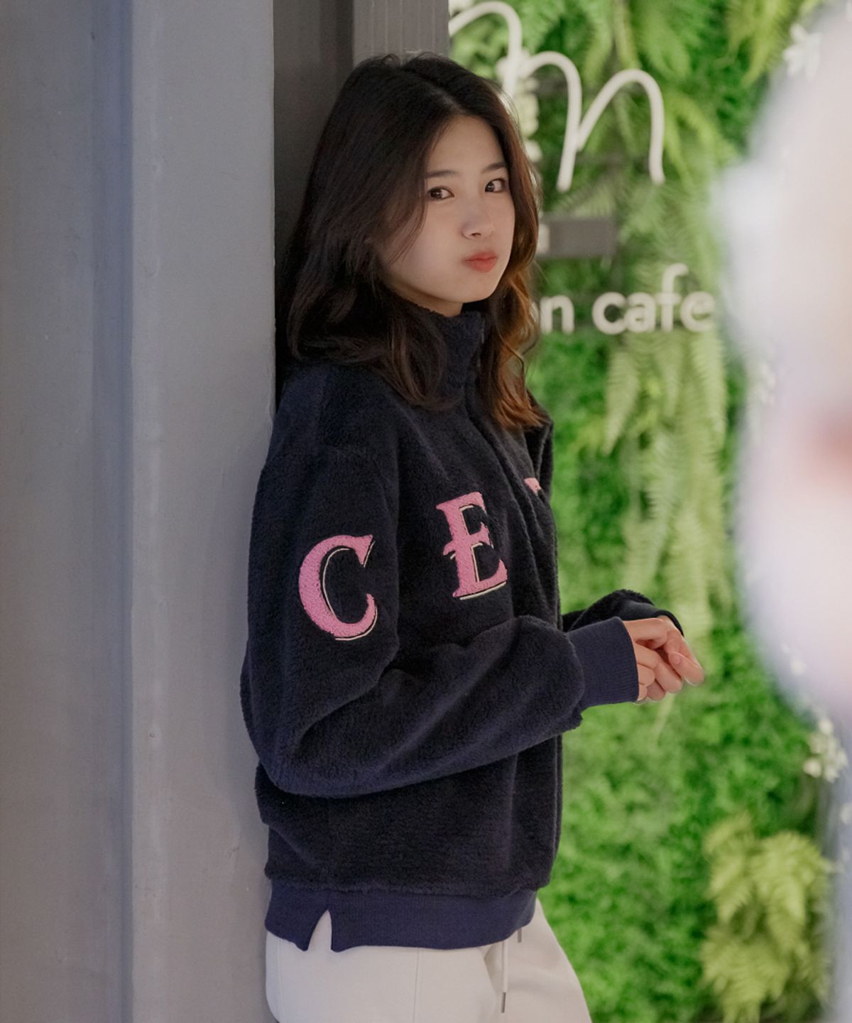 쎄뚜(CETU) 레터링 양털 보아 반집업 티셔츠 2color