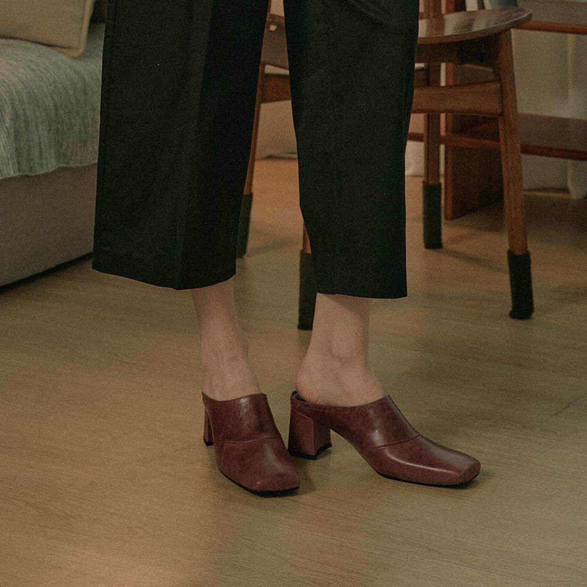 케리제이드(KERRIJADE) Tapering Mules_Wine