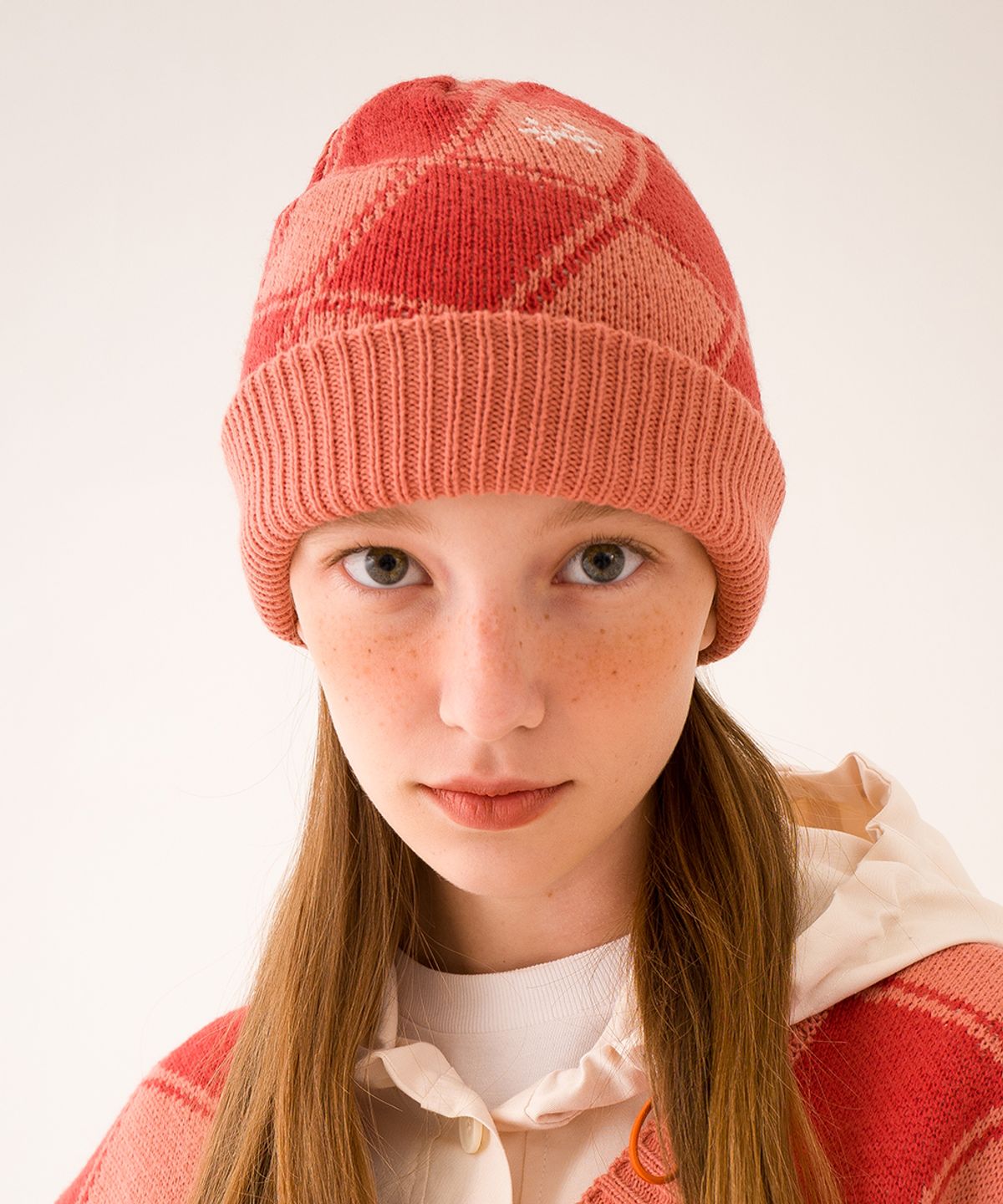 메인부스(MAINBOOTH) [Where is Wally] Checkerboard Beanie(RED)