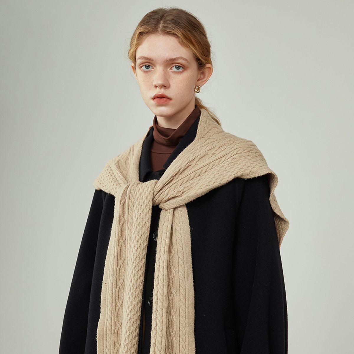 웬스데이딜라잇(WEDNESDAY DELIGHT) Sweater shoulder scarf