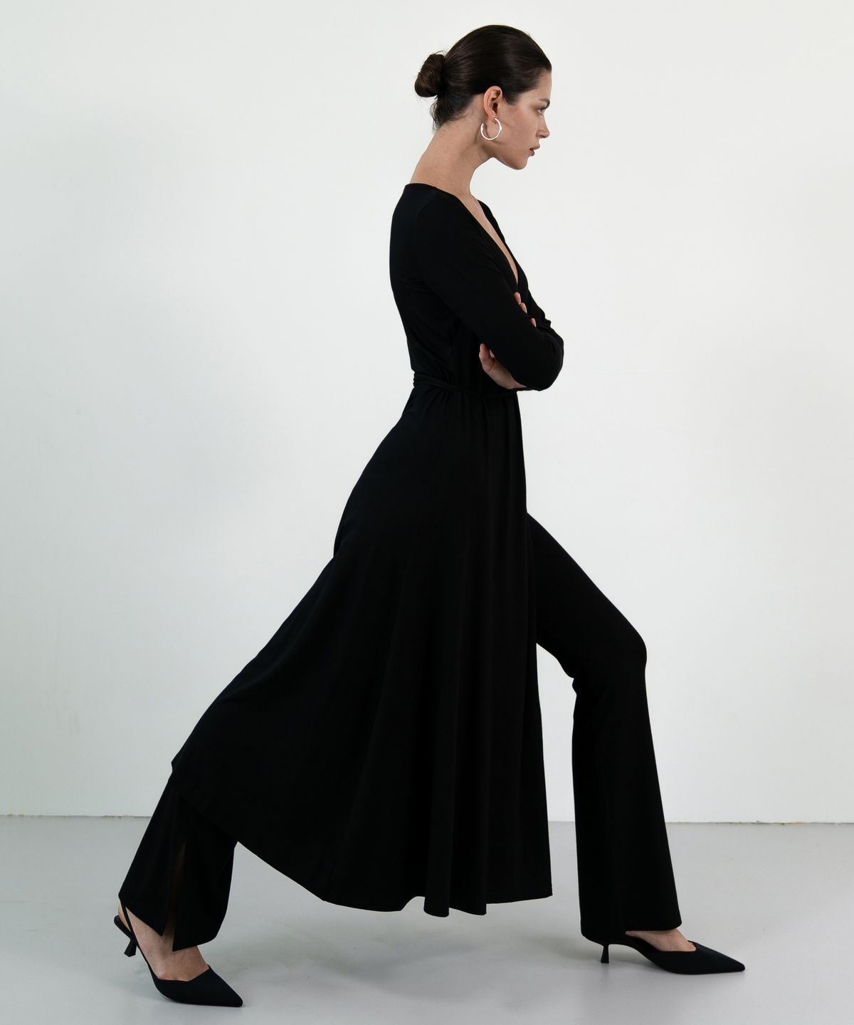 레트흐드레뚜왈(LETTRE DE LE TOILE) Relaxed tencel flare pants (black)