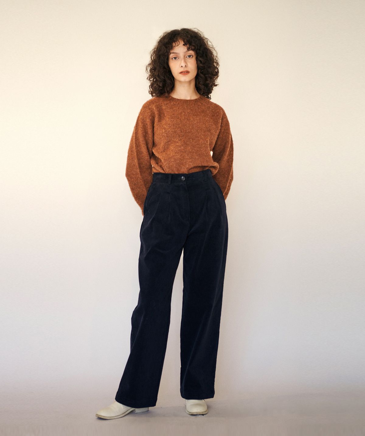 버나드밀즈(BERNARD MILLS) DOUBLE PLEATED CORDUROY PANTS - NAVY
