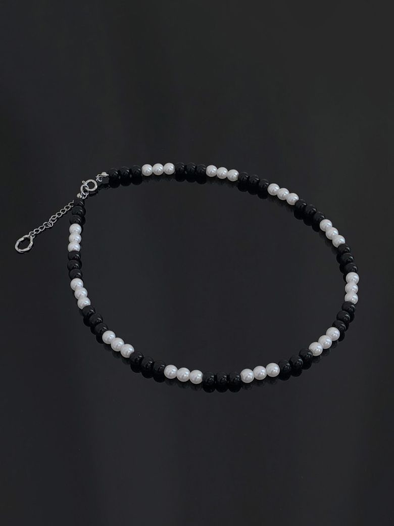 Black & Pearl N.
