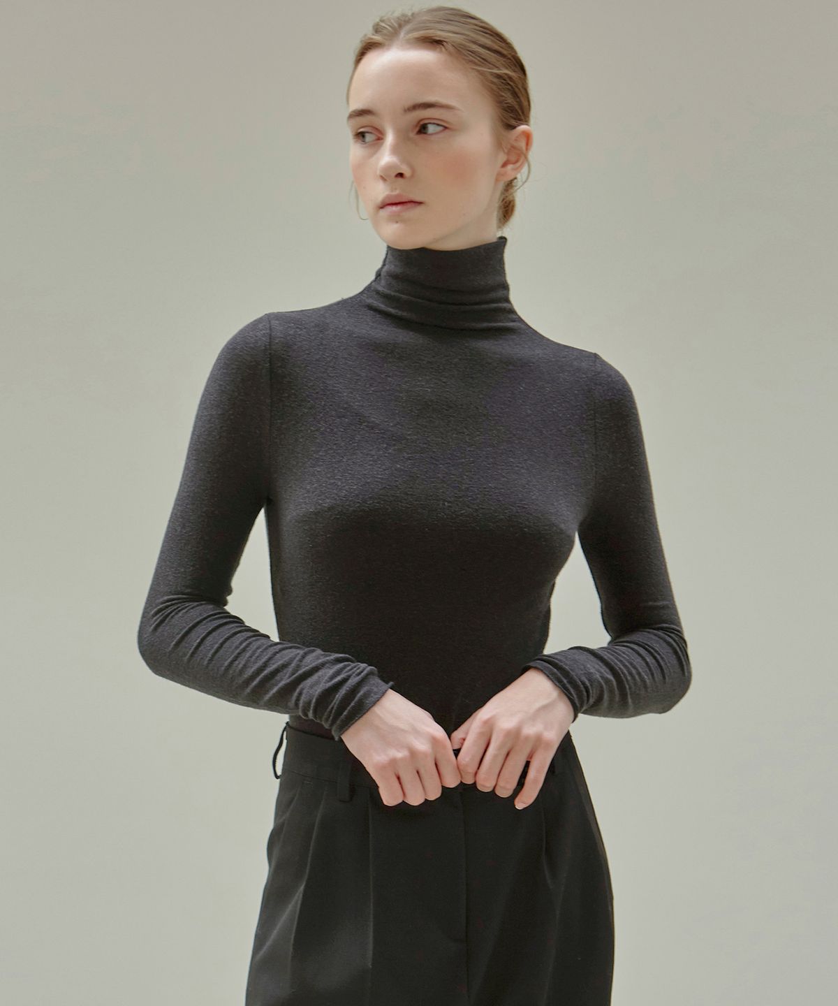 닉앤니콜(NICK&NICOLE) [ESSENTIAL] TURTLENECK SLIM KNIT TOP_BLACK
