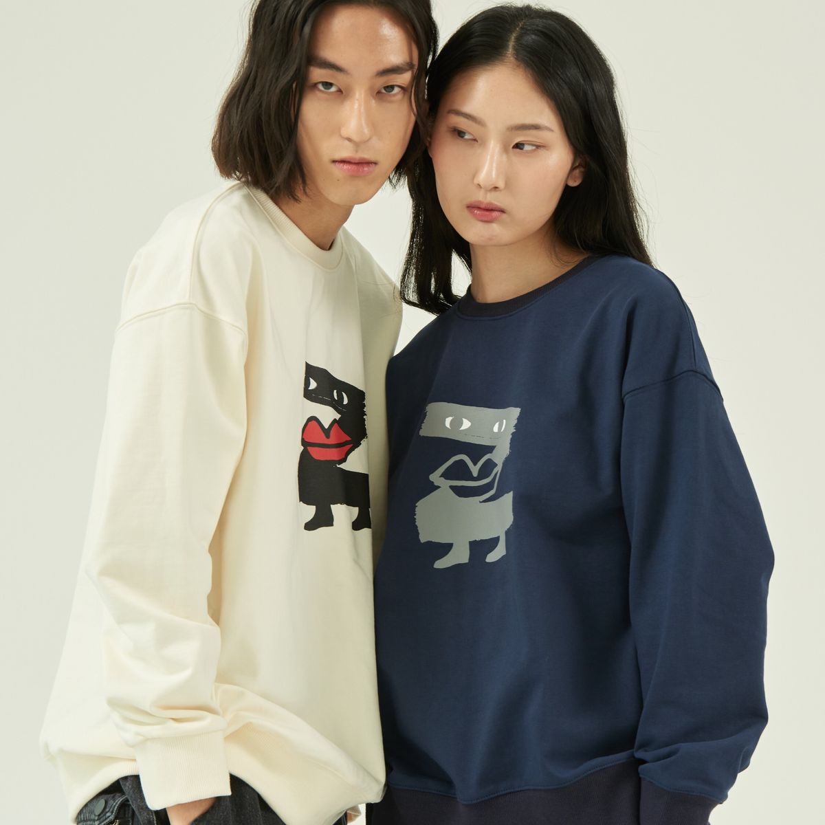 젠아더(ZNOTHER) Z 빅로고 맨투맨