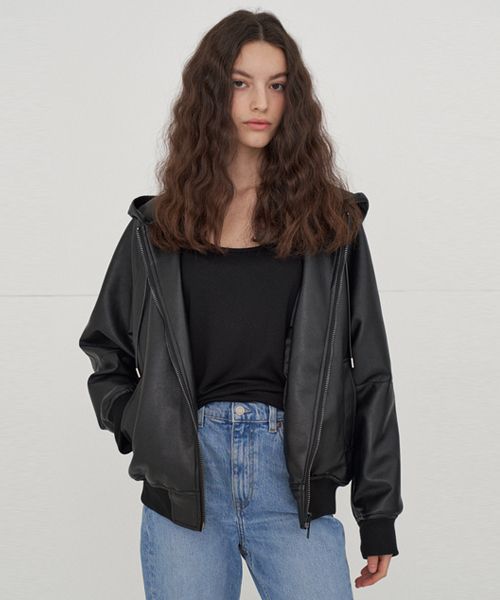 【YOURNUS】Vegan Leather Volume Jumper YOURNUS】Vegan Leather Volume Jumper