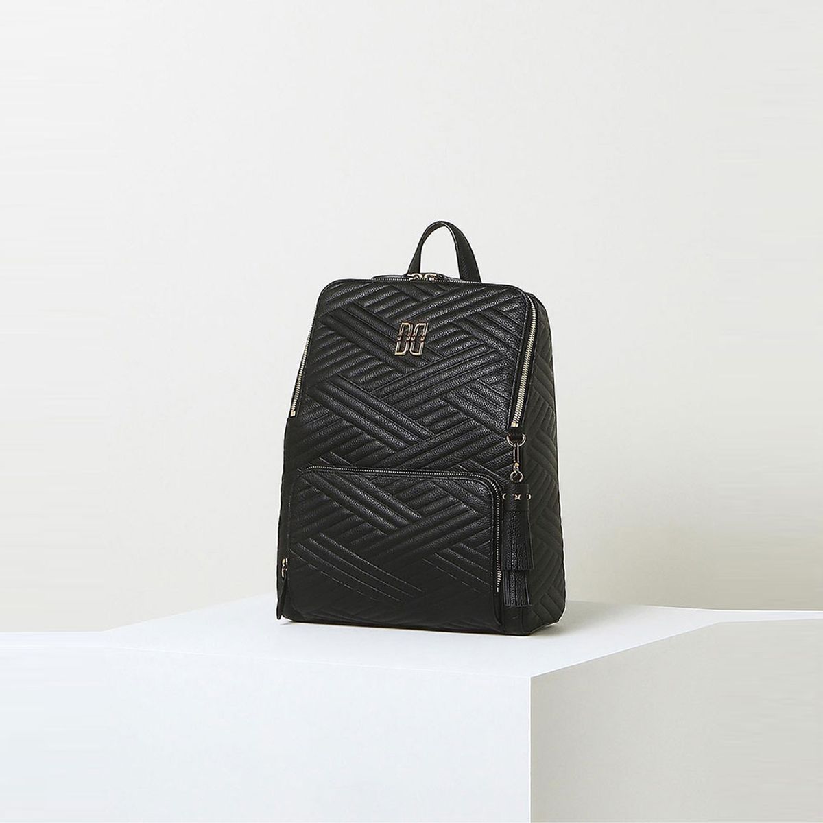 닥스 여성 액세서리(DAKS WOMENS ACCESSORIES) [CARLISLE] 블랙 칼라일 가죽 백팩 DCBA2F369BK