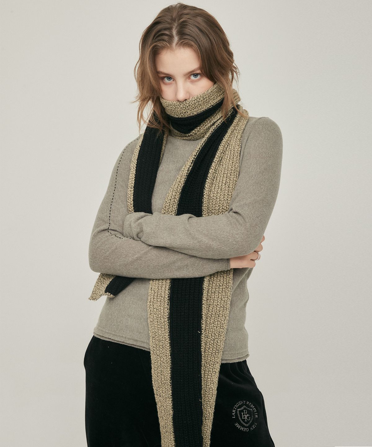 라티젠(LARTIGENT) LO COLOR BLOCK MUFFLER(KHAKI)