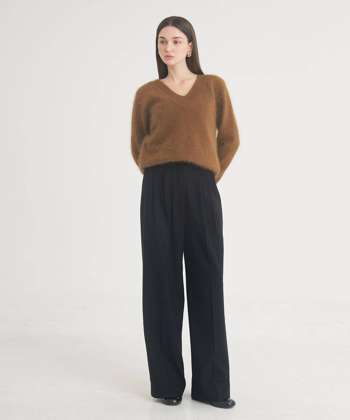 프라이하잇(THEFRHT) Two-Tuck Button Wide Wool Pants (Black)