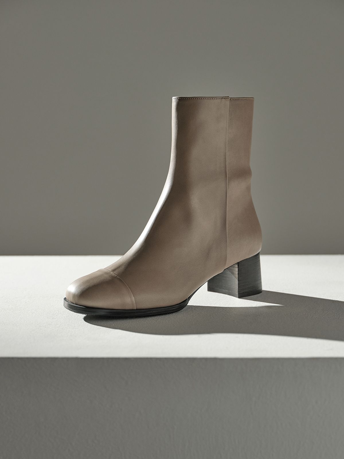 흰(HEENN) OVER THE ANKLE_GREY