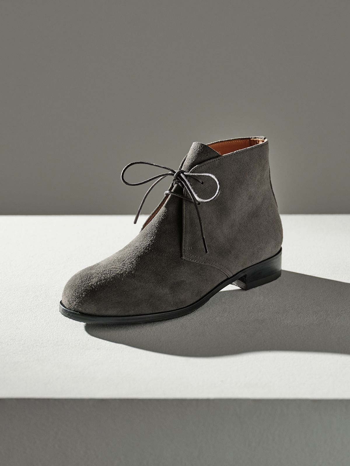 흰(HEENN) CHUKKA BOOTS_SUEDE GREY