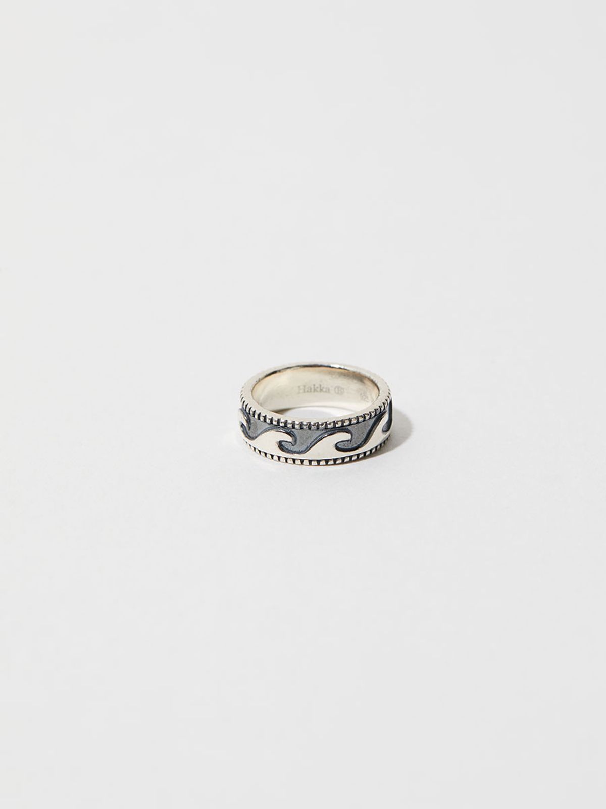 하카블랙스(HAKKABLACKS) 실버 회전 파도 반지  (Silver Spinning Wave Ring)