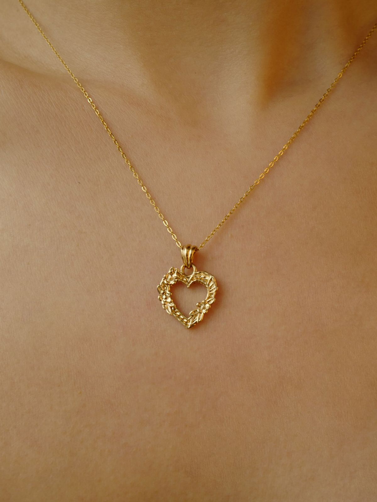 피오레(FIORE) blooming heart necklace