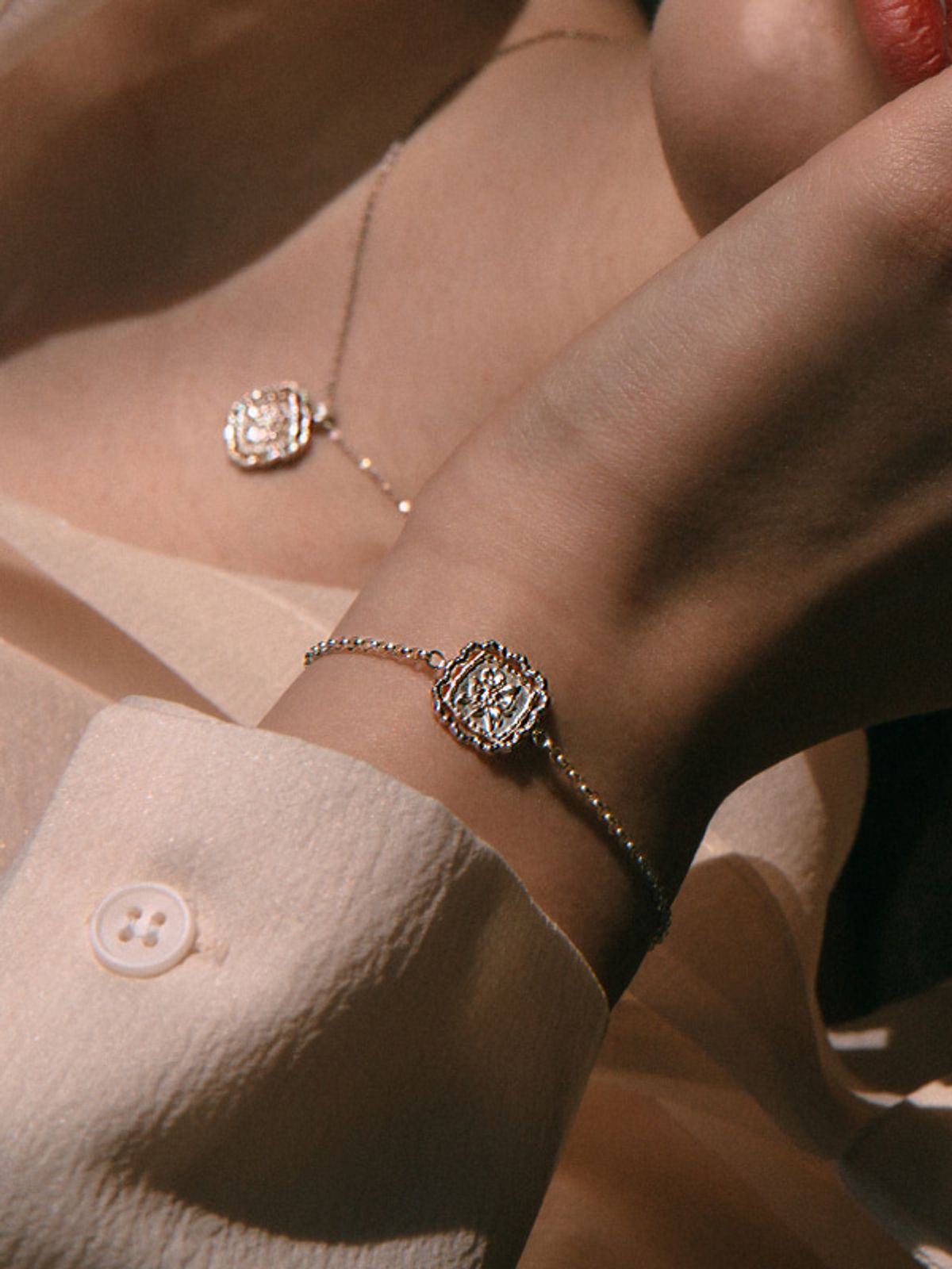 피오레(FIORE) violet lace frame bracelet