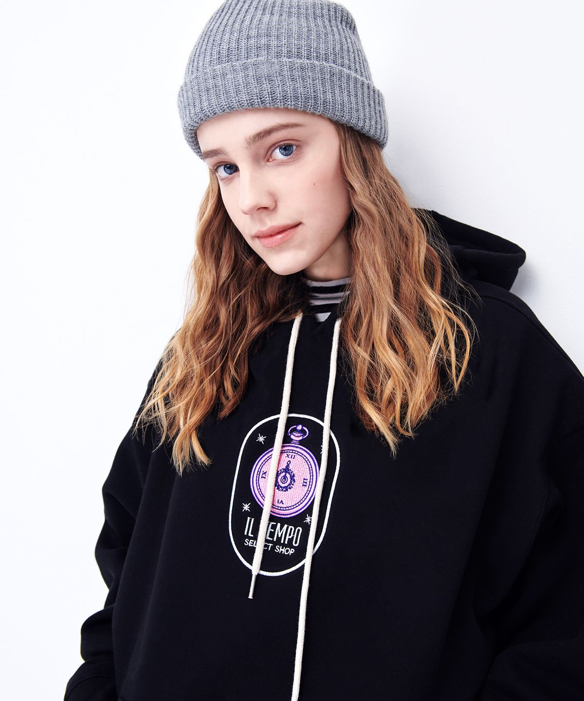 일템포셀렉샵(IL TEMPO SELECT SHOP) 빅로고 벌룬 기모후드 블랙