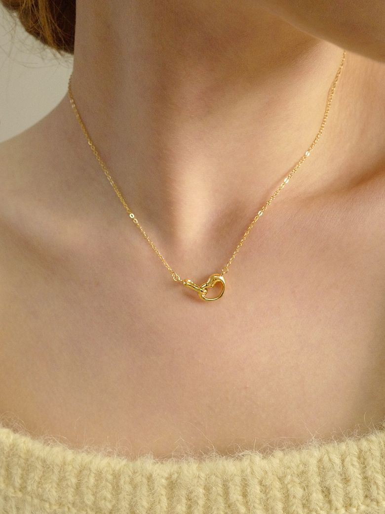 amour necklace