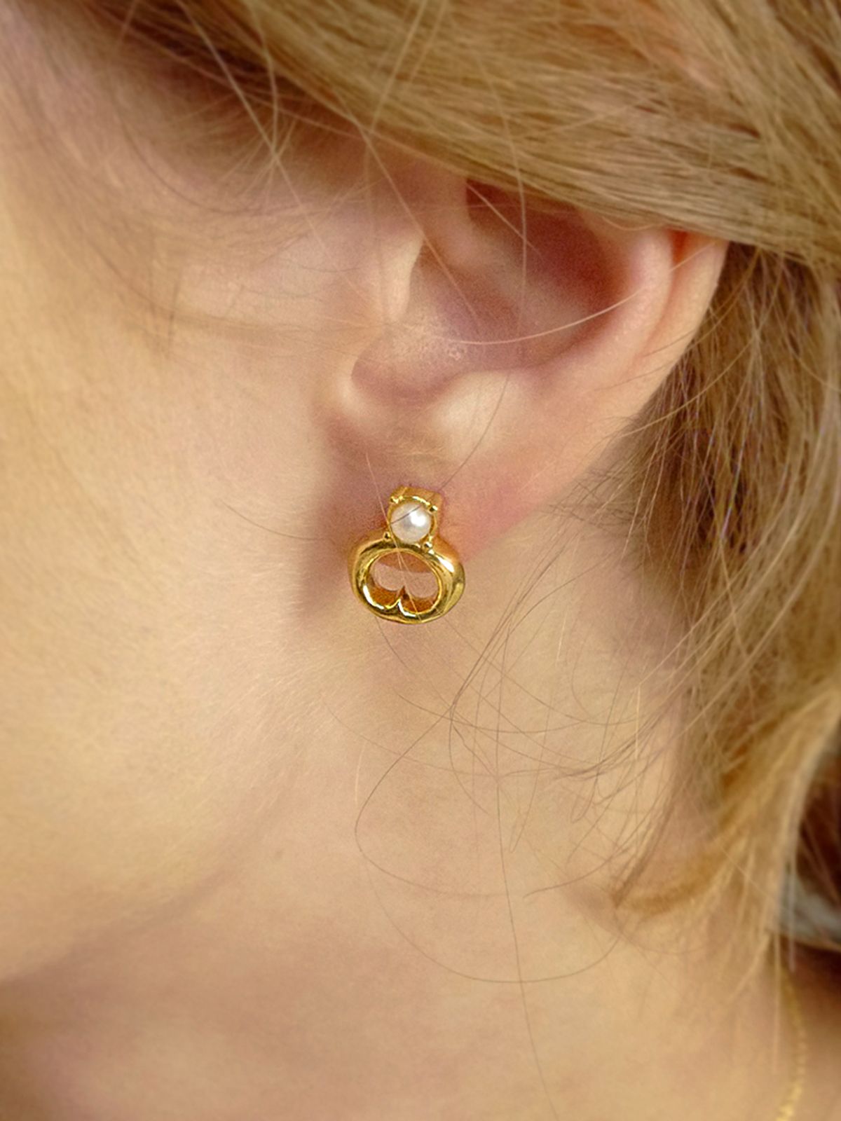 피오레(FIORE) heart travel key earring