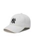 [카리나 착용] 에이스 언스트럭쳐 볼캡 NY (Off White)