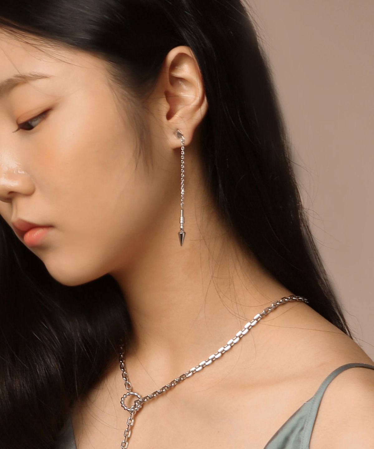 일레란느(ILLE LAN) P.D.L DROP EARRINGS 피디엘 드롭 이어링