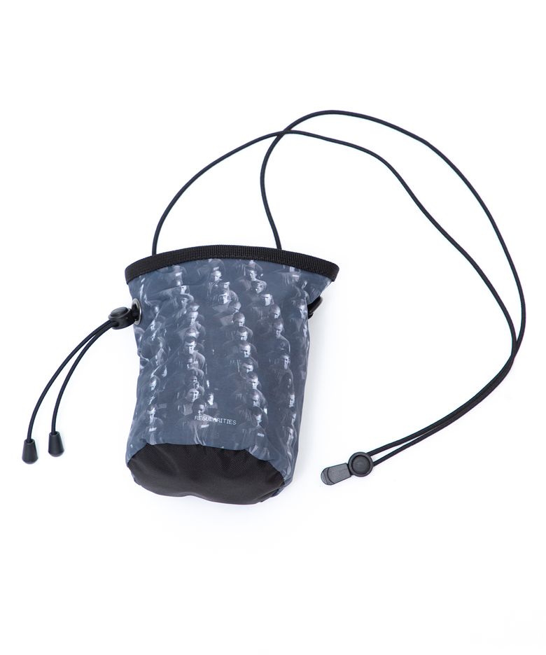 REGULARITIES CHALK BAG (BLACK)