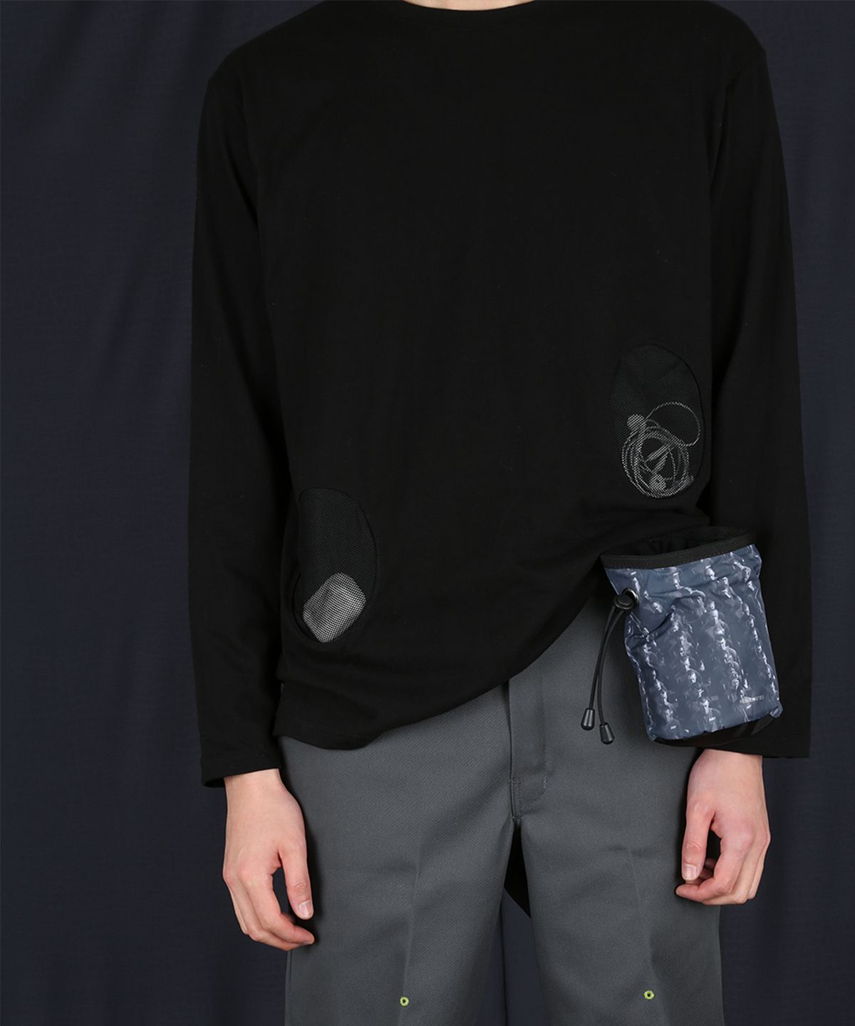 이레귤러(IRREGULAR) SEE-THROUGH POCKET L/S SHIRT (BLACK)