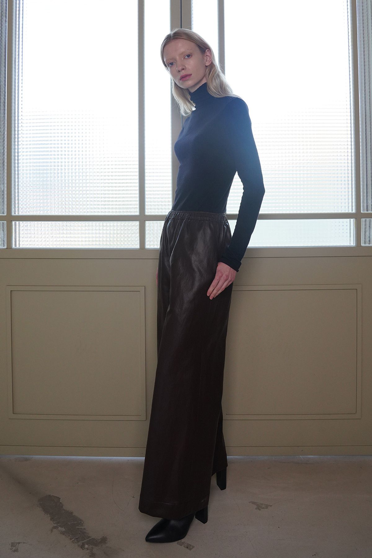레터스(LETTUCE) Relaxed Wide Pants