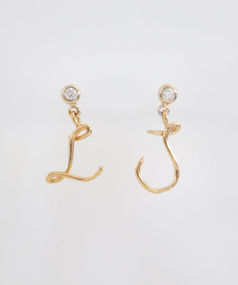 Initial Earrings 이니셜 귀걸이 (골드/실버)